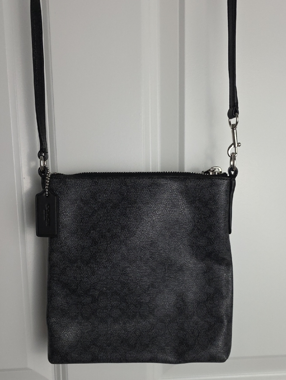 Coach 52400 Signature Canvas North South Swingpack Crossbody Black F1405 - Picture 2 of 12